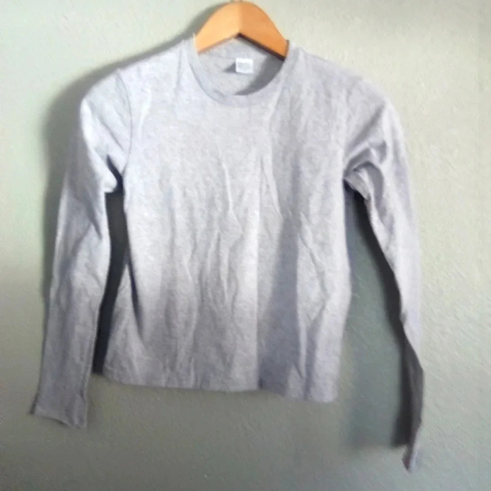 Long sleeve top size medium ( Bag G )